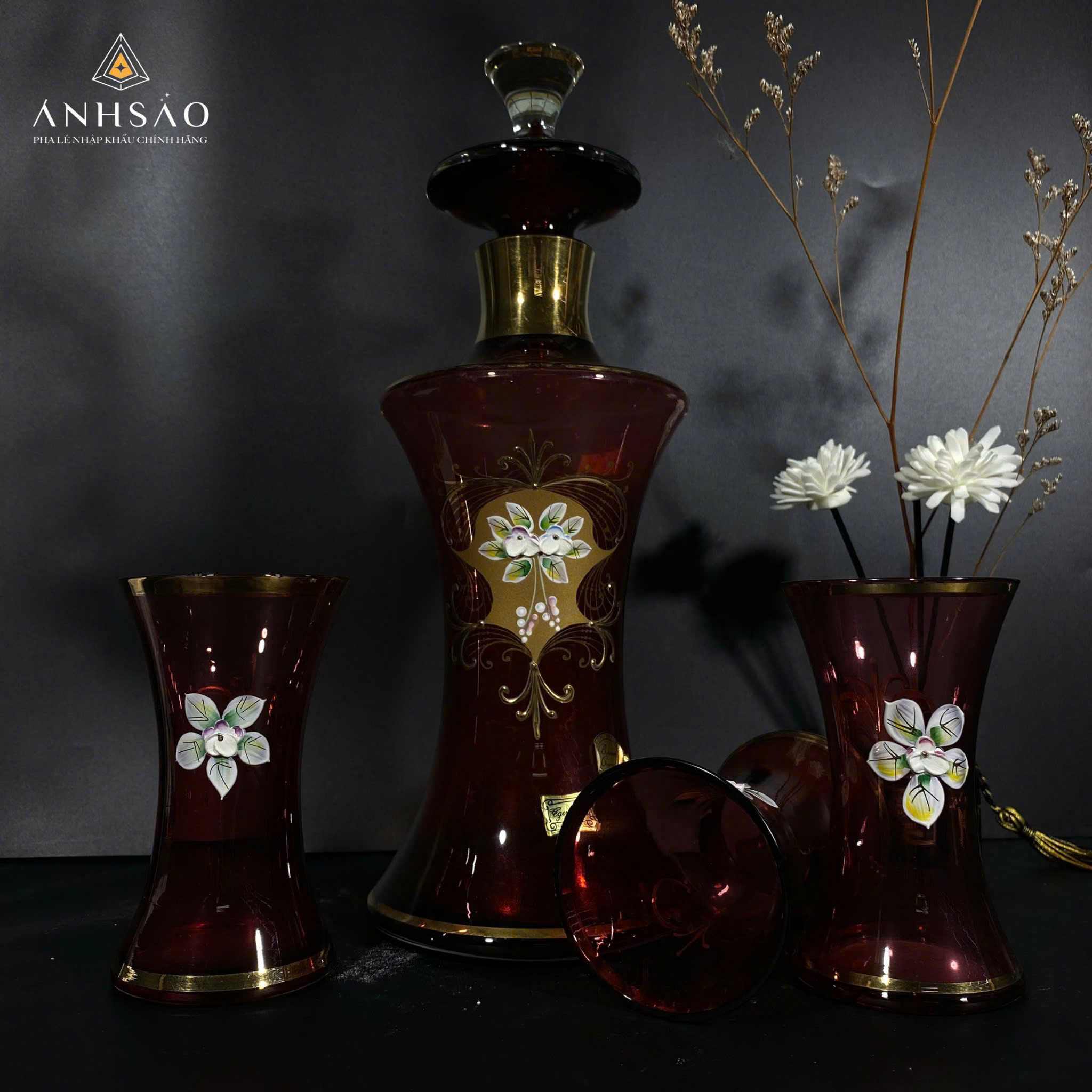 Bộ Sưu Tập Bình Rượu Pha Lê Ruby - Sắc Đỏ Quyền Lực Và Đam Mê