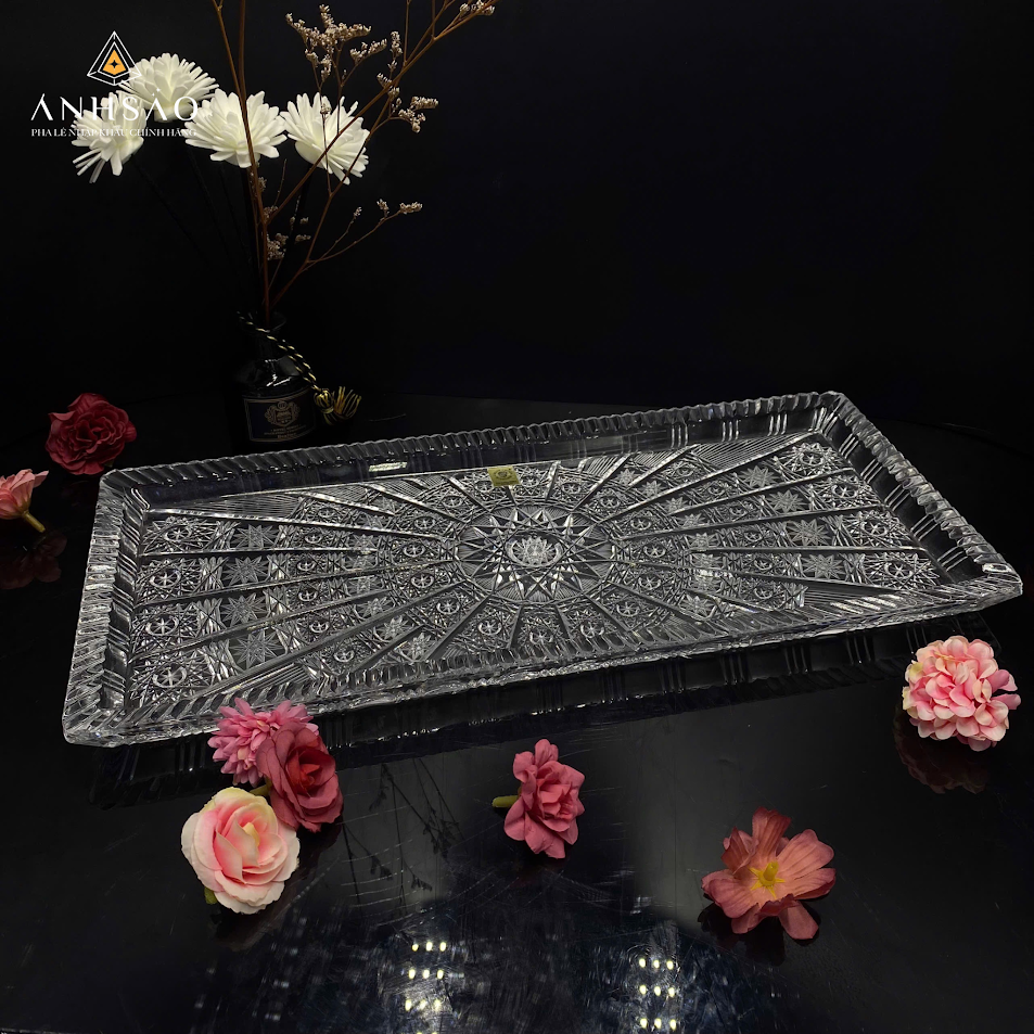 Đĩa Pha Lê Cao Cấp – Thiết Kế Sang Trọng, Tinh Tế Cho Mọi Không Gian