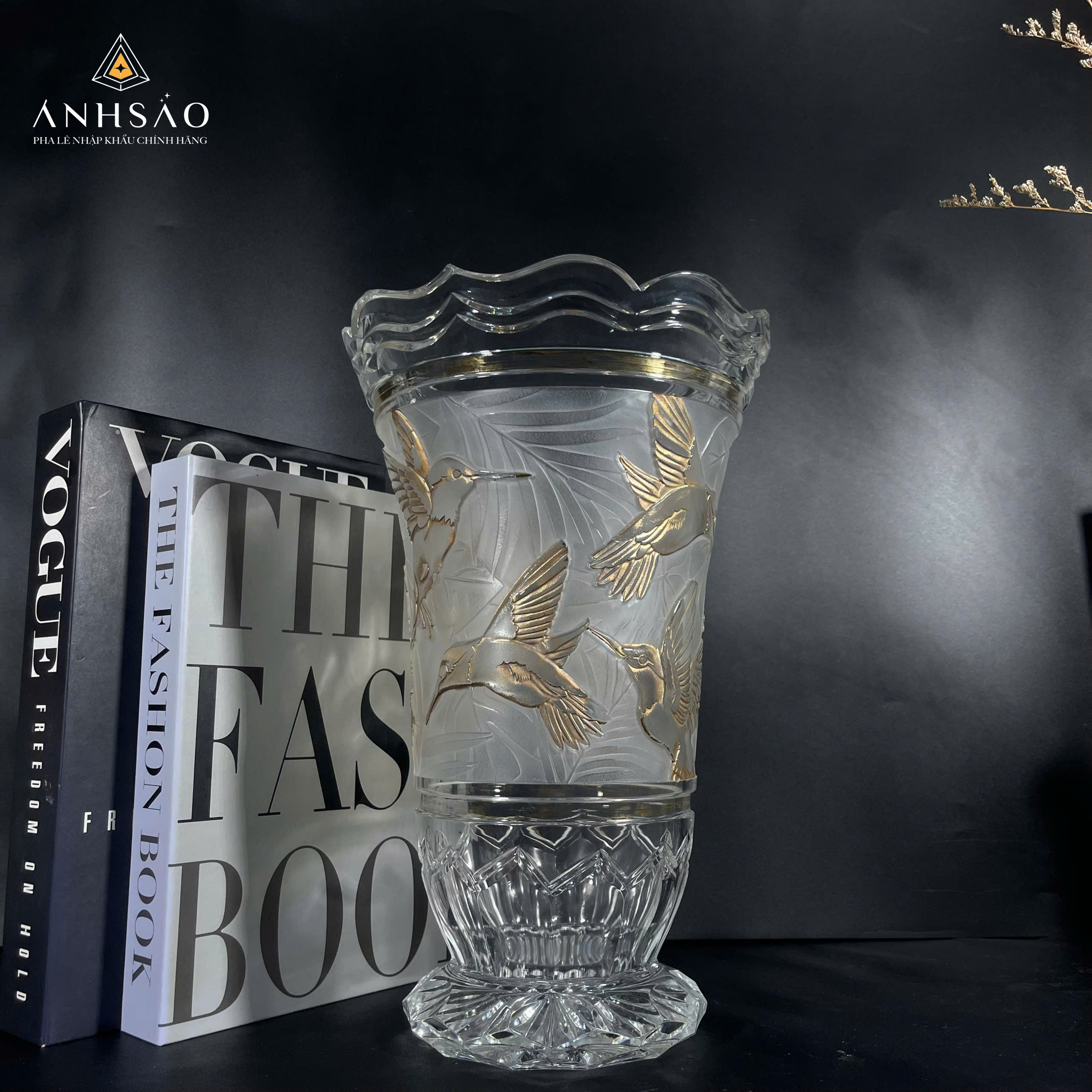 Lọ Hoa Pha Lê Điêu Khắc Trắng Bầy Chim Vàng