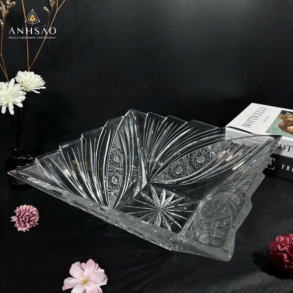 Âu Pha Lê Cao Cấp – Nghệ Thuật Trang Trí Và Quà Tặng Sang Trọng