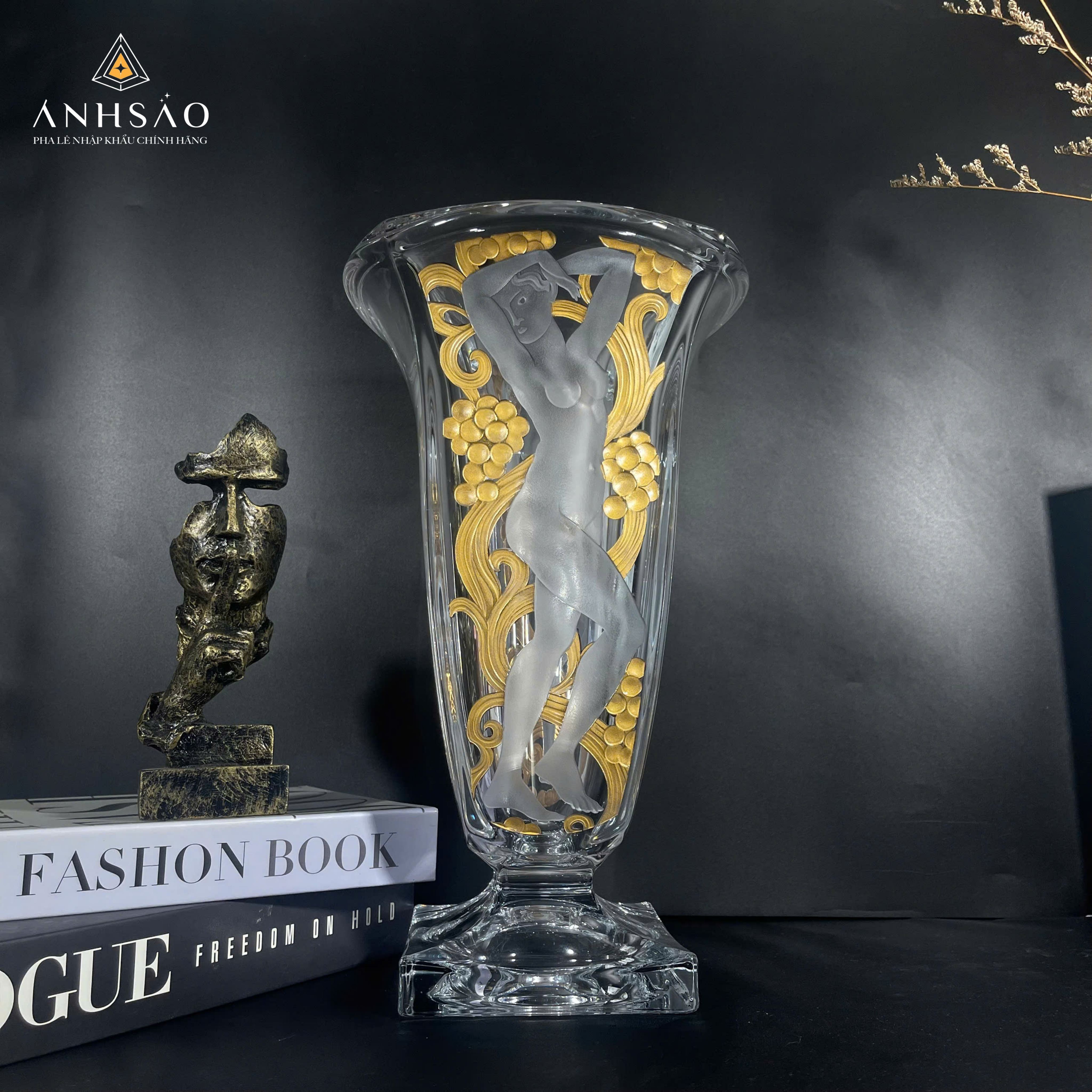 Lọ Hoa Pha Chân Đế Điêu Khắc Cô Gái Vàng