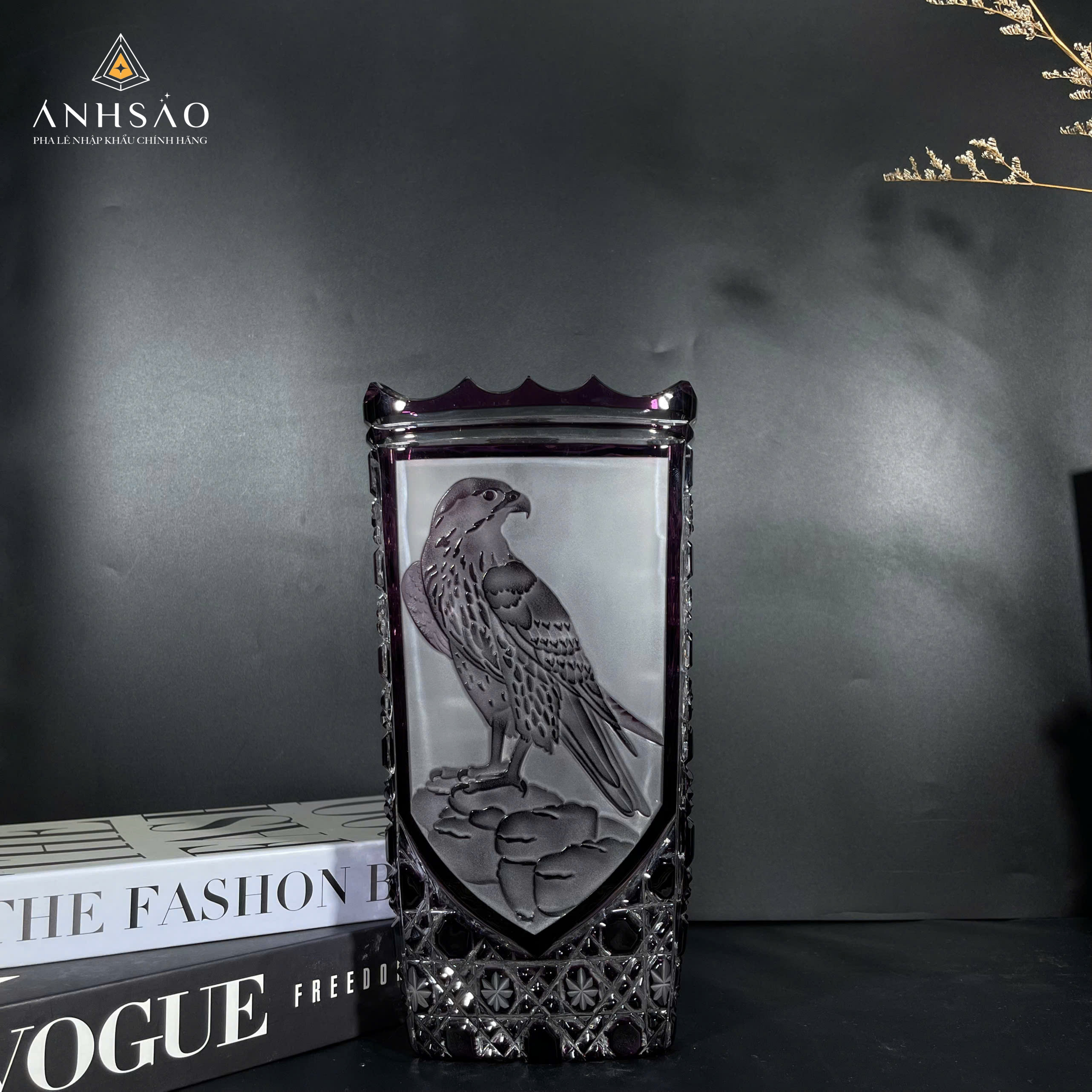 Lọ Hoa Pha Lê Haida Vuông Mài Chim Ưng