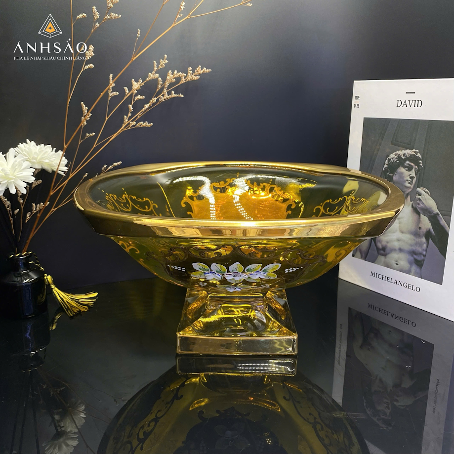 Âu Pha Lê – Ánh Sao Lấp Lánh Giữa Không Gian Sang Trọng