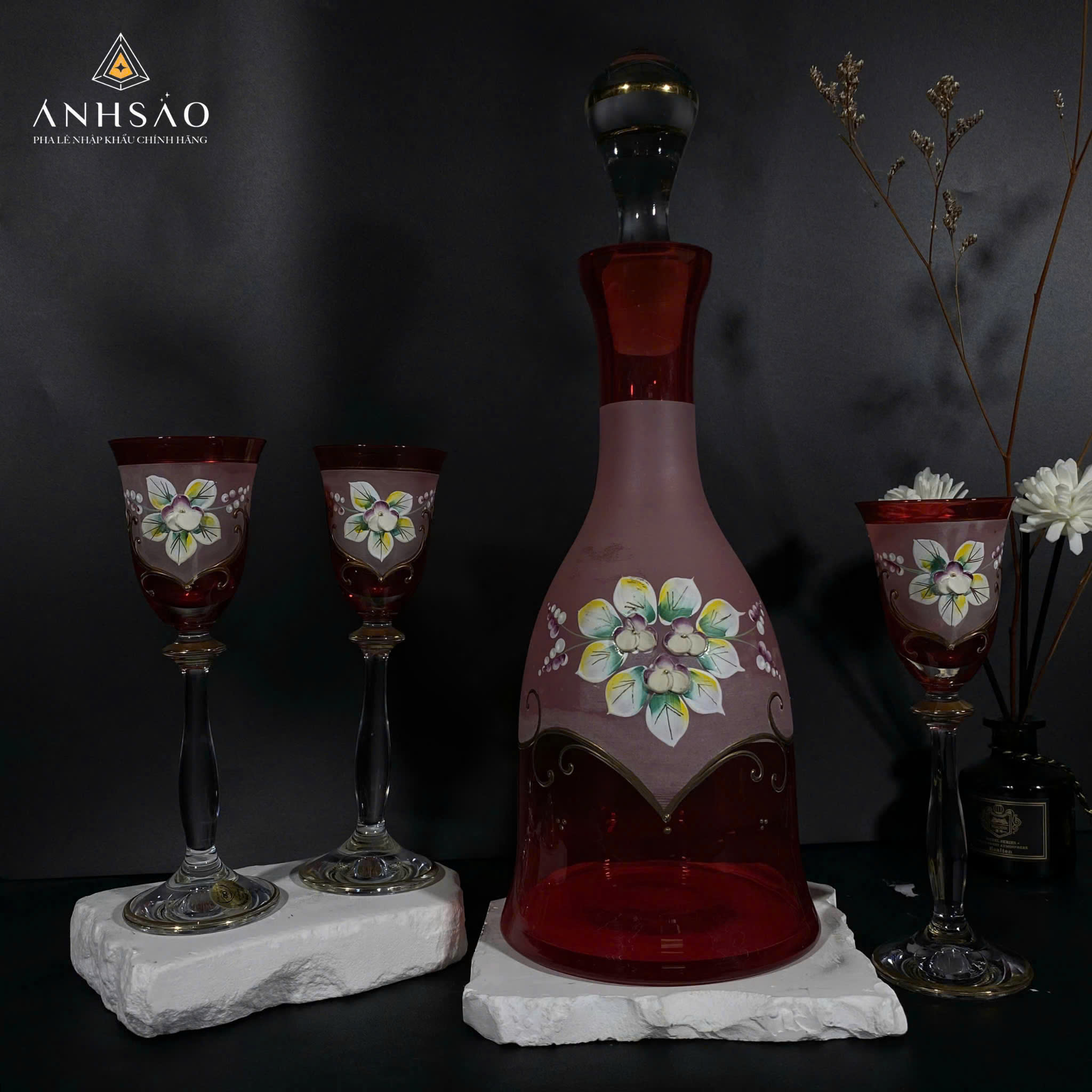 Bộ Bình Rượu Pha Lê Cao Cấp Họa Tiết Hoa Nổi – Sang Trọng Và Tinh Xảo