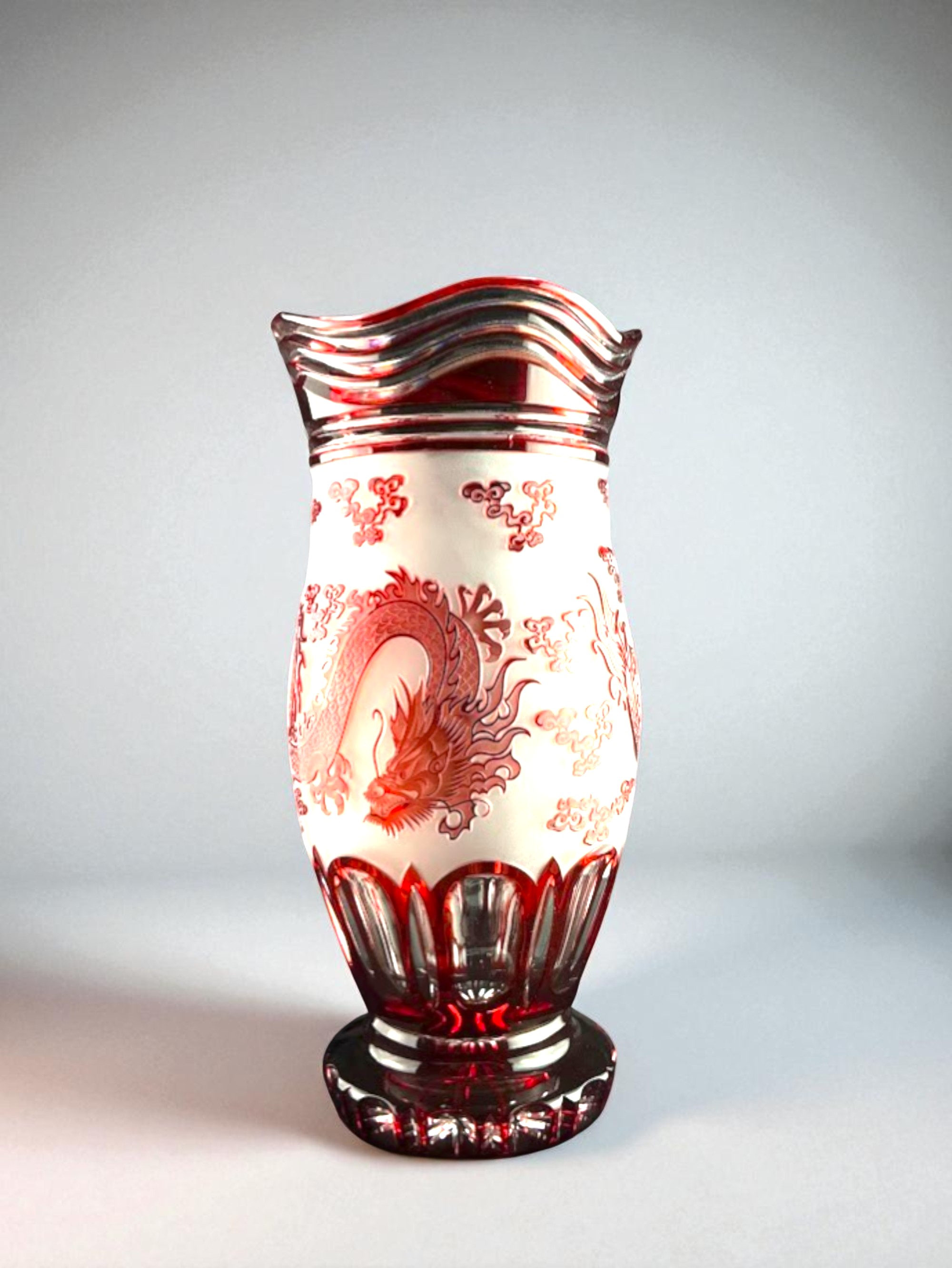 LỌ HOA PHA LÊ RỒNG THIÊNG