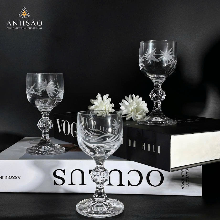 Ly Pha Lê Cao Cấp - Nghệ Thuật Cho Không Gian Thưởng Thức Rượu