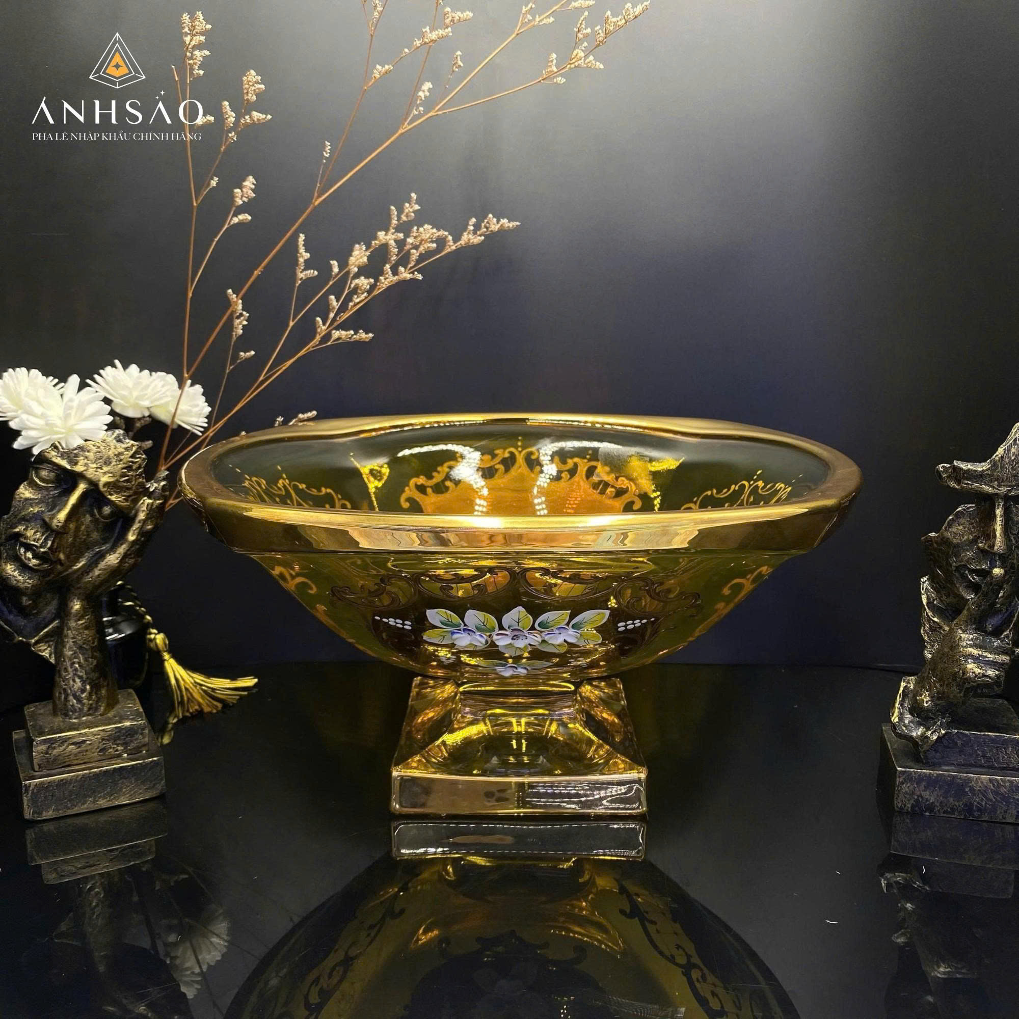 Âu pha lê chân đế mạ vàng