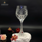 Ly Pha Lê - Tinh Hoa Của Sự Sang Trọng Và Nghệ Thuật